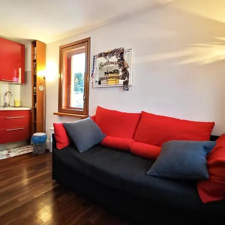 Hostdomus - La Casa Del Maestro * Sestriere